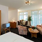 Limehome Chausseestrasse *