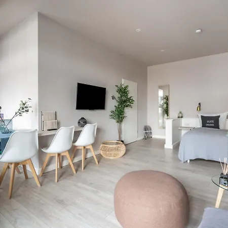 Апартаменты Limehome Chausseestrasse Берлин